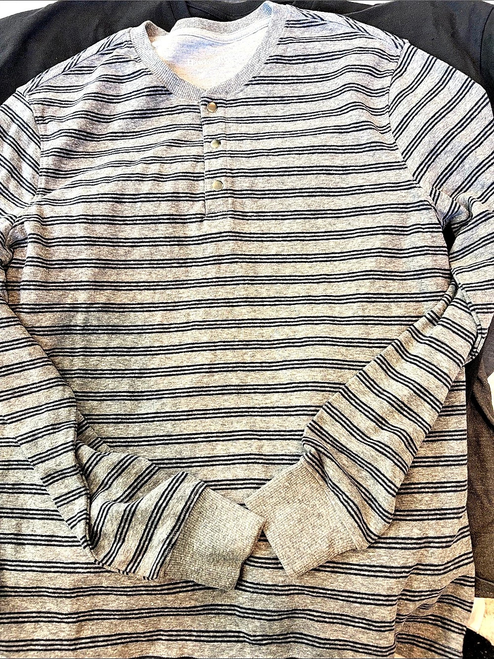 Hawker Rye Men's Striped Long Sleeve Shirt in Gray & Black small